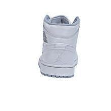 Original   NIKE  Men's Basketball Shoes Sneakers
nike jordan