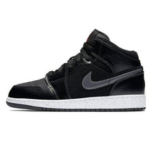 Original New Arrival  NIKE Men's High Top Leather Basketball Shoes Sneakers
nike